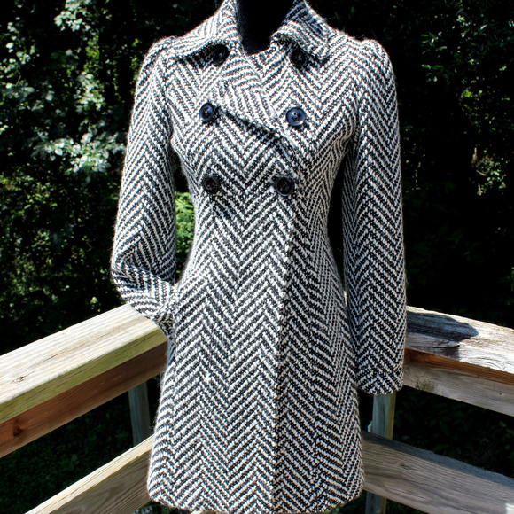 Arden B. Zebra Chevron Puff Sleeve 6x2 Button Coat - Picture 1 of 8
